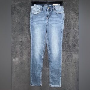 NWT Maurices M Jeans Classic Straight Leg Jeans Size 0